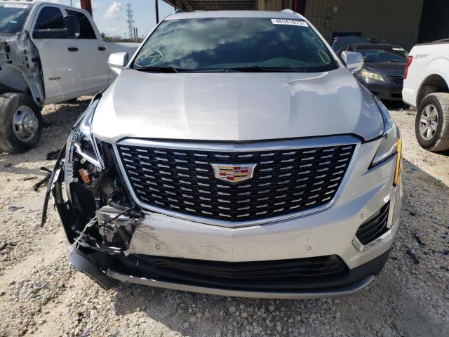 1GYKNCRS6LZ128852 - 2020 CADILLAC XT5 PREMIUM LUXURY SILVER photo 5