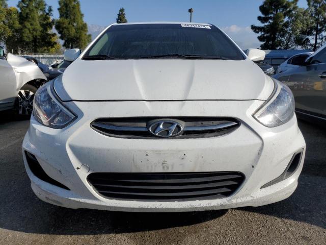 KMHCT4AE0HU274059 - 2017 HYUNDAI ACCENT SE WHITE photo 5