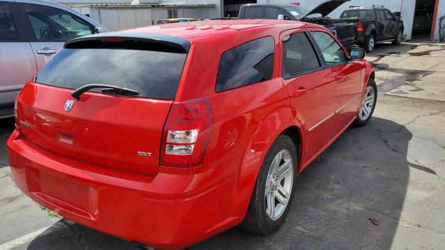 2D8FV47V87H773262 - 2007 DODGE MAGNUM SXT RED photo 4