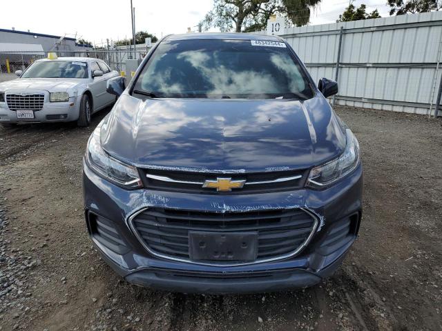 3GNCJKSBXKL320587 - 2019 CHEVROLET TRAX LS BLUE photo 5