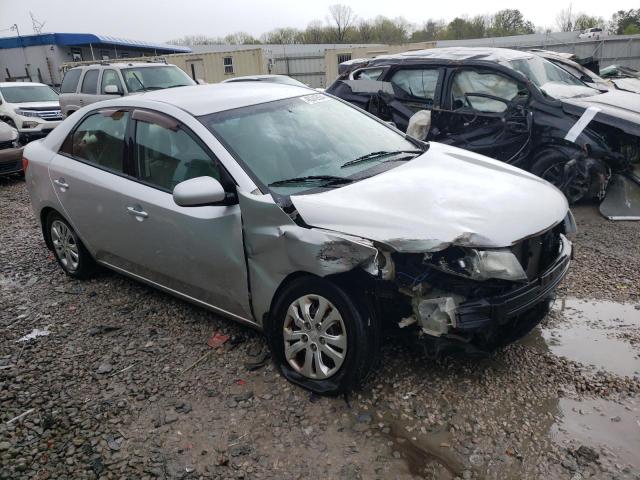 KNAFT4A29D5693942 - 2013 KIA FORTE LX SILVER photo 4