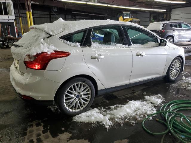 1FADP3N21DL107383 - 2013 FORD FOCUS TITANIUM WHITE photo 3