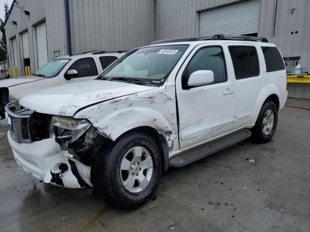 5N1AR18U25C739475 - 2005 NISSAN PATHFINDER LE თეთრი ფოტო 1