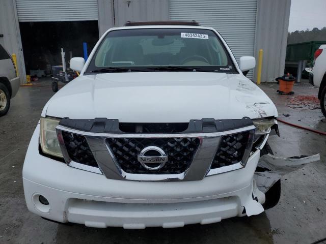 5N1AR18U25C739475 - 2005 NISSAN PATHFINDER LE თეთრი ფოტო 5