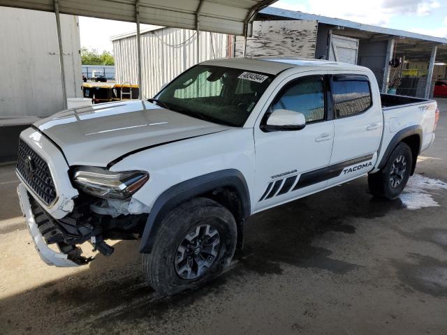 3TMCZ5AN3JM121663 - 2018 TOYOTA TACOMA DOUBLE CAB WHITE photo 1