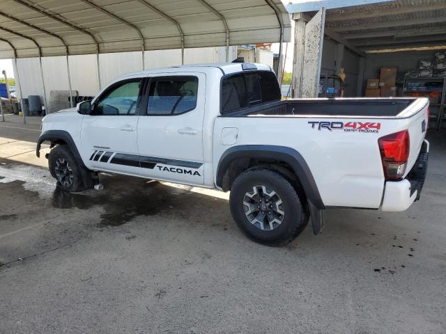 3TMCZ5AN3JM121663 - 2018 TOYOTA TACOMA DOUBLE CAB WHITE photo 2