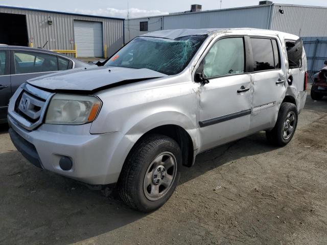 5FNYF3H26AB003108 - 2010 HONDA PILOT LX SILVER photo 1