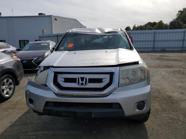 5FNYF3H26AB003108 - 2010 HONDA PILOT LX SILVER photo 5