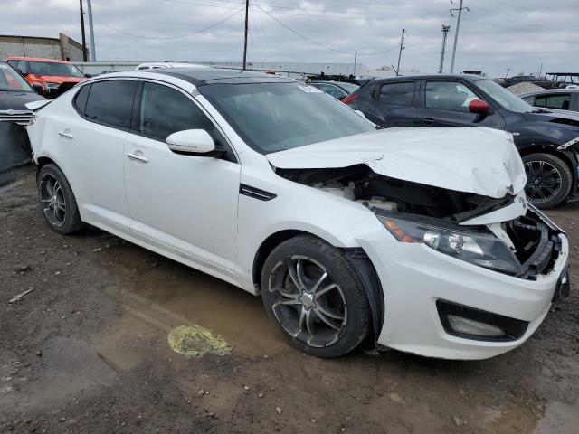 5XXGR4A63CG008191 - 2012 KIA OPTIMA SX WHITE photo 4