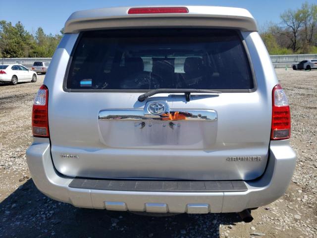 JTEZU14R18K012583 - 2008 TOYOTA 4RUNNER SR5 SILVER photo 6