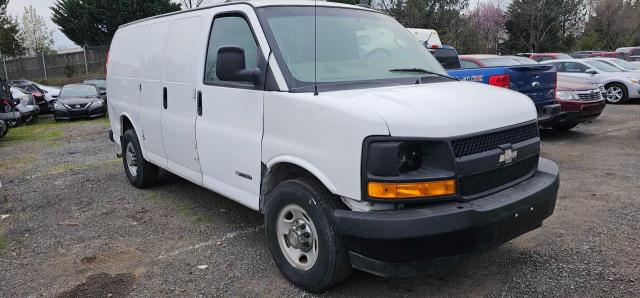 1GCWGAFFXH1344366 - 2017 CHEVROLET EXPRESS G2 WHITE photo 2