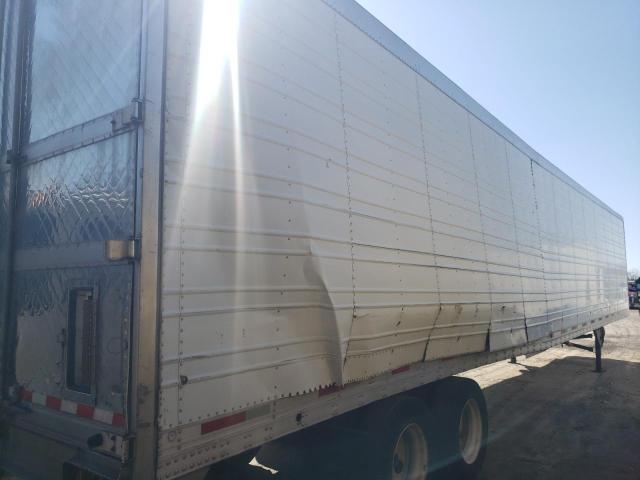 1UYVS2538AU075023 - 2010 UTILITY VS2RA WHITE photo 4