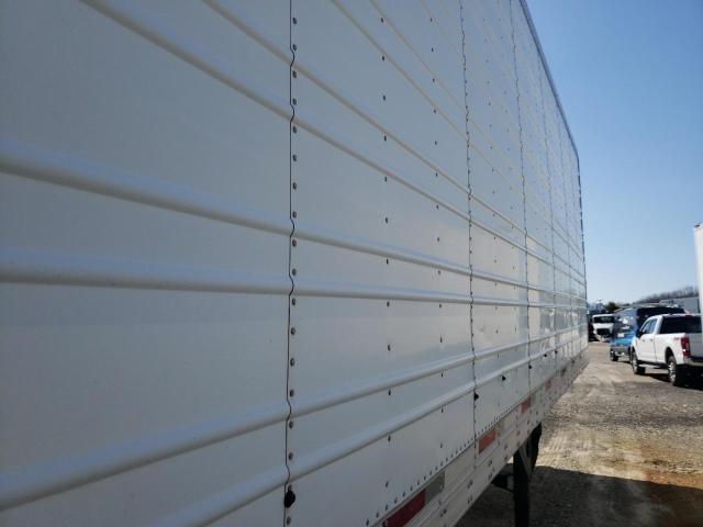 1UYVS2538AU075023 - 2010 UTILITY VS2RA WHITE photo 5