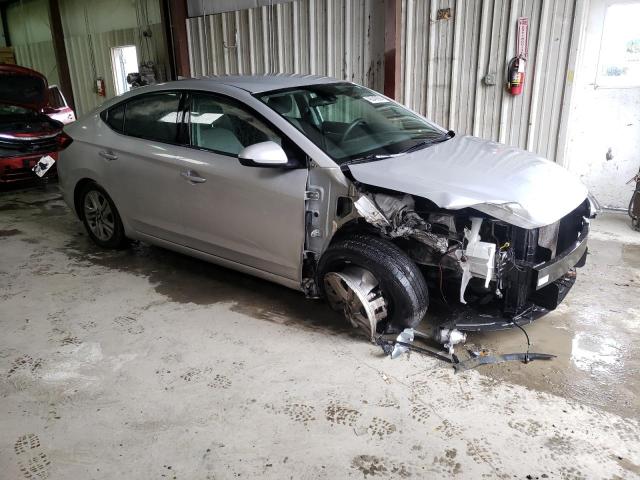 5NPD84LF3KH408497 - 2019 HYUNDAI ELANTRA SEL SILVER photo 4