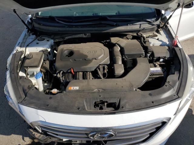 5NPE24AF8FH257865 - 2015 HYUNDAI SONATA SE WHITE photo 11