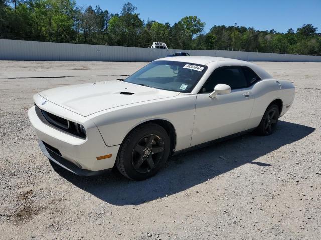 2B3CJ4DV7AH191048 - 2010 DODGE CHALLENGER SE WHITE photo 1