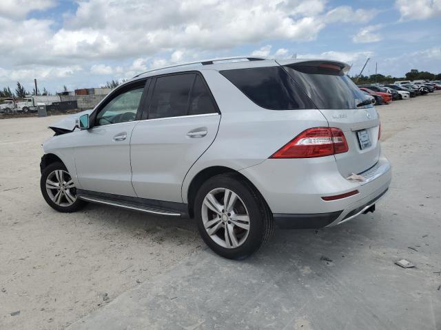 4JGDA5HB6EA344043 - 2014 MERCEDES-BENZ ML 350 4MATIC SILVER photo 2