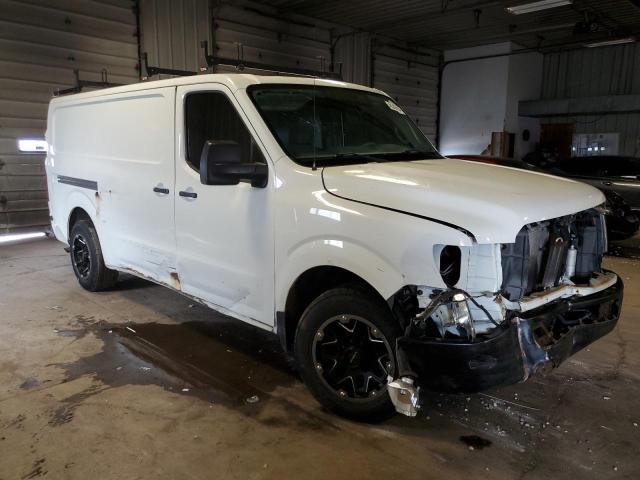 1N6BF0KX0FN804082 - 2015 NISSAN NV 1500 WHITE photo 4