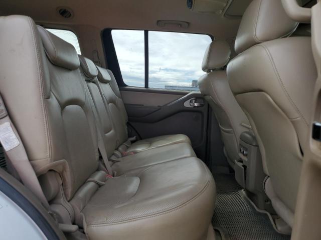 5N1AR18U36C603597 - 2006 NISSAN PATHFINDER LE WHITE photo 11