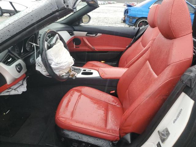 WBALM53519E376595 - 2009 BMW Z4 SDRIVE30I WHITE photo 7