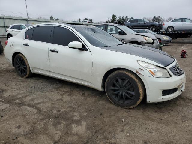 JNKBV61F77M803681 - 2007 INFINITI G35 WHITE photo 4