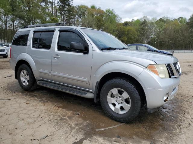 5N1AR18UX6C617576 - 2006 NISSAN PATHFINDER LE 银色 照片 4