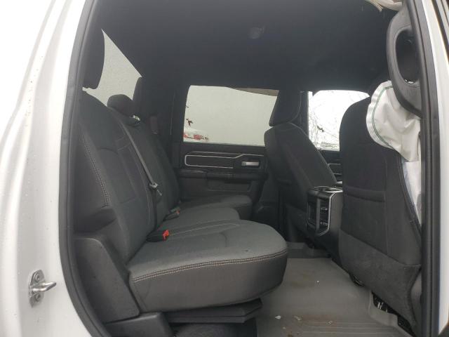 3C6UR5DL0NG222394 - 2022 RAM 2500 BIG HORN/LONE STAR WHITE photo 10