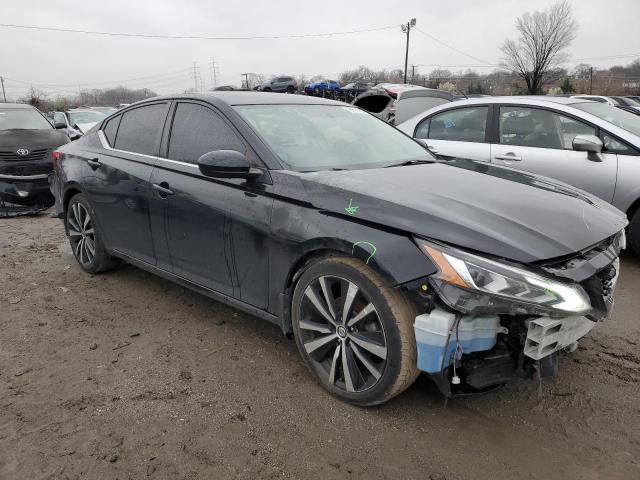 1N4BL4CV0KC105093 - 2019 NISSAN ALTIMA SR BLACK photo 4