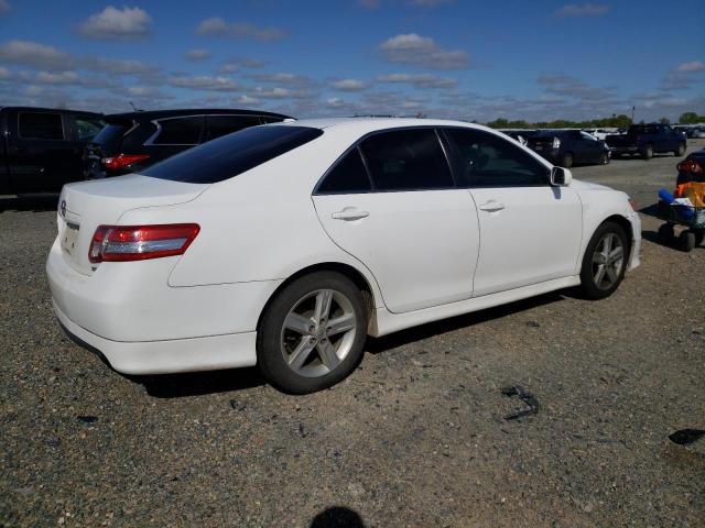 4T1BF3EK6BU706240 - 2011 TOYOTA CAMRY BASE WHITE photo 3