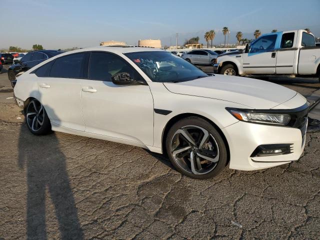 1HGCV2F30KA025975 - 2019 HONDA ACCORD SPORT WHITE photo 4