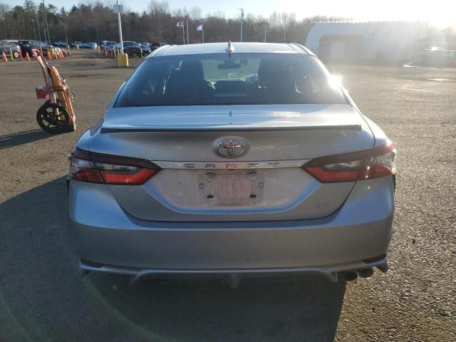 4T1G11AK1PU752192 - 2023 TOYOTA CAMRY SE NIGHT SHADE SILVER photo 6