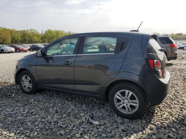 1G1JC6SH4F4205543 - 2015 CHEVROLET SONIC LT GRAY photo 2