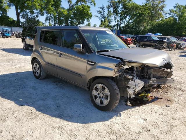 KNDJT2A51D7511828 - 2013 KIA SOUL GRAY photo 4