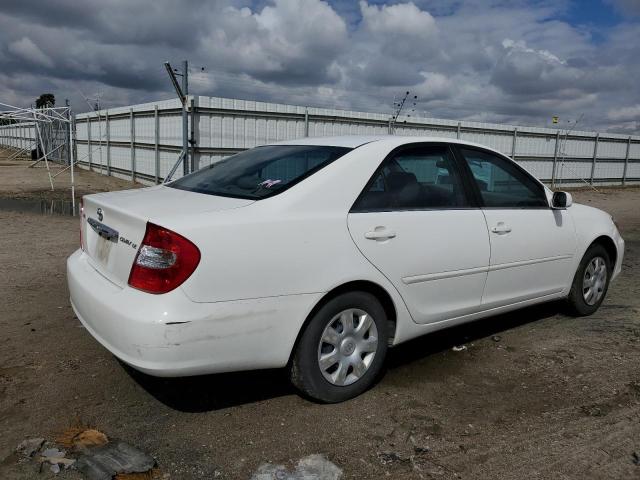 4T1BE32K43U165360 - 2003 TOYOTA CAMRY LE WHITE photo 3