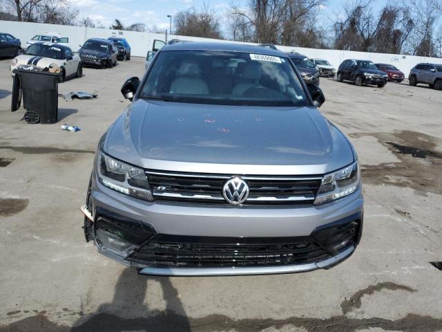 3VV2B7AX4MM149636 - 2021 VOLKSWAGEN TIGUAN SE Srebrny zdjęcie 5