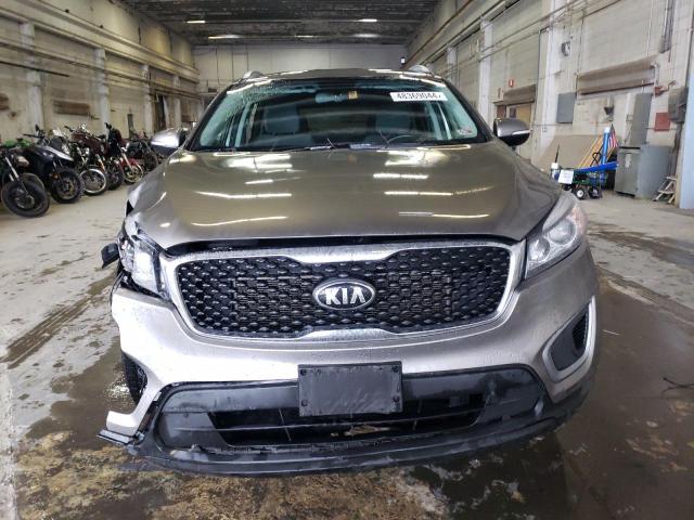 5XYPGDA31GG136801 - 2016 KIA SORENTO LX GOLD photo 5