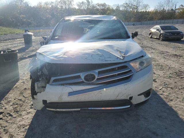 5TDZA3EHXDS032171 - 2013 TOYOTA HIGHLANDER BASE WHITE photo 5