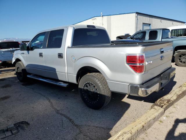 1FTFW1CF8BKD49073 - 2011 FORD F150 SUPERCREW SILVER photo 2