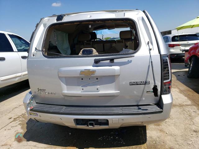 1GNUKJE36AR257396 - 2010 CHEVROLET SUBURBAN K1500 LT SILVER photo 6