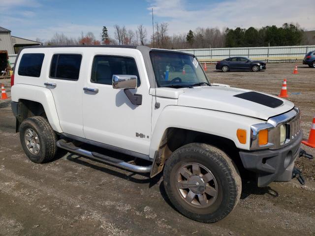 5GTDN136368192459 - 2006 HUMMER H2 WHITE photo 4