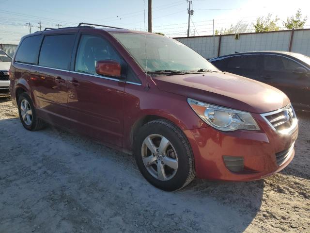 2V4RW3DG1BR642627 - 2011 VOLKSWAGEN ROUTAN SE BURGUNDY photo 4