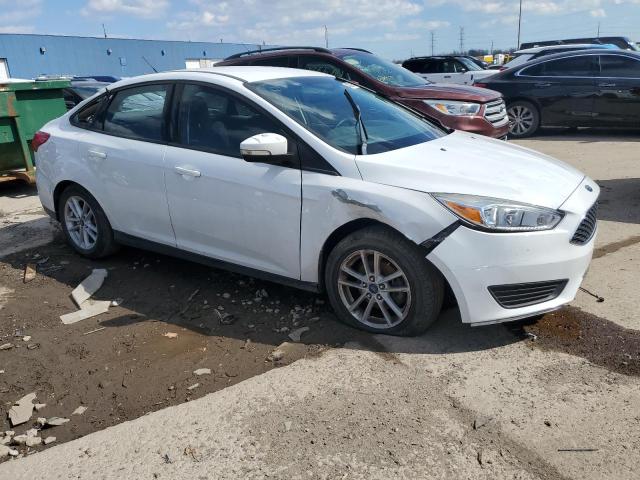 1FADP3F26HL218631 - 2017 FORD FOCUS SE WHITE photo 4