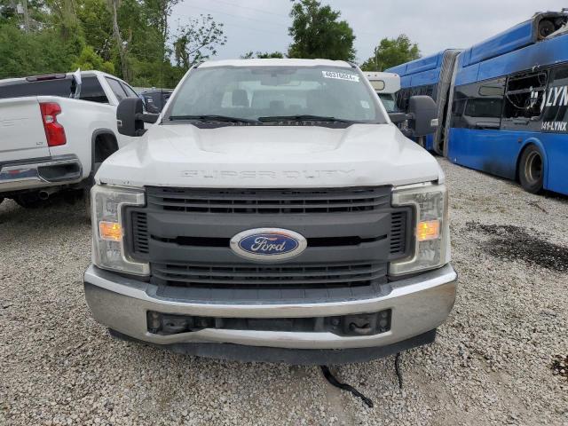1FT8W3ATXHED99672 - 2017 FORD F350 SUPER DUTY WHITE photo 5