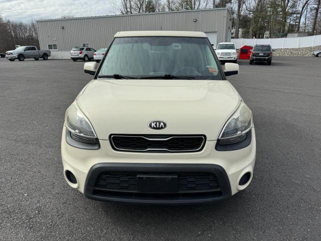 KNDJT2A51D7495792 - 2013 KIA SOUL WHITE photo 7