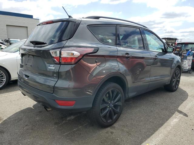 1FMCU0GD8JUA24157 - 2018 FORD ESCAPE SE BLACK photo 3