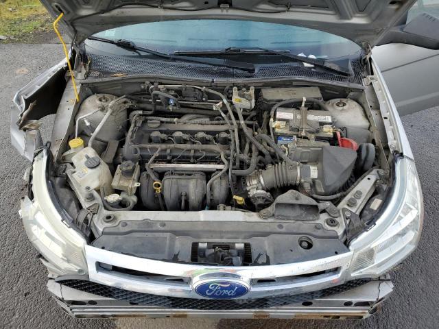 1FAHP3FN3AW123055 - 2010 FORD FOCUS SE SILVER photo 11