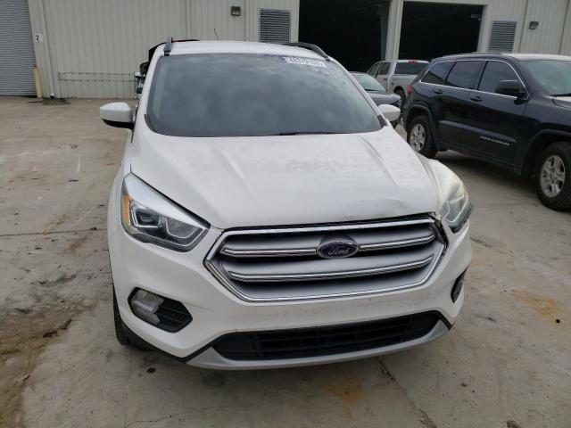 1FMCU0GD1HUD04092 - 2017 FORD ESCAPE SE WHITE photo 5