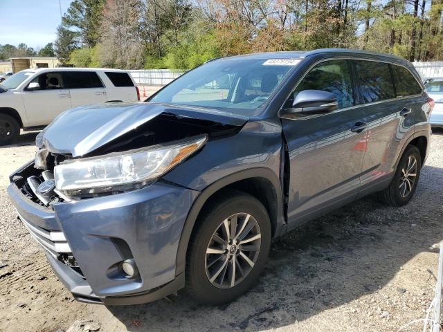 2017 TOYOTA HIGHLANDER SE, 