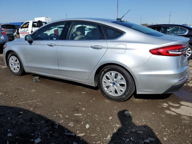 3FA6P0G78KR231049 - 2019 FORD FUSION S SILVER photo 2