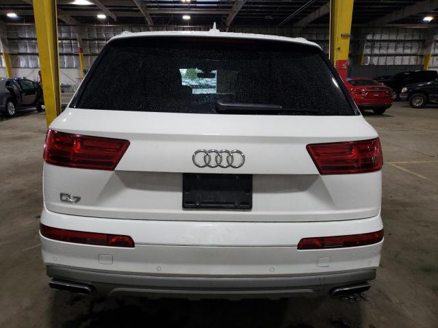 WA1LAAF79JD033376 - 2018 AUDI Q7 PREMIUM PLUS WHITE photo 6